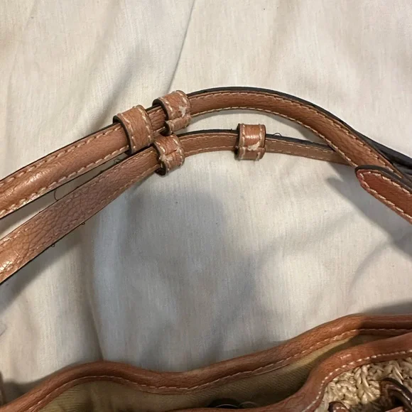 Stylish Tan Woven Fossil bag - Picture 3 of 8